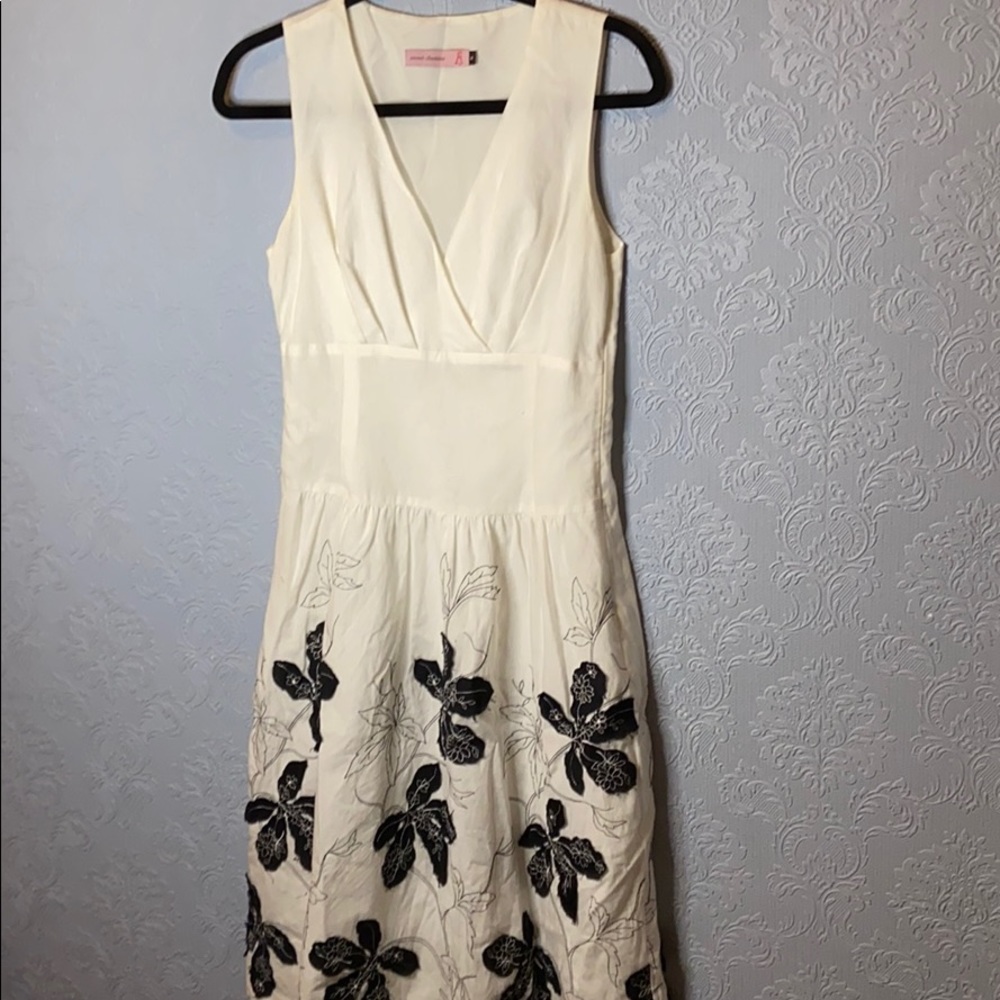 2/$20 Sweet Chemise white black embroidered dress